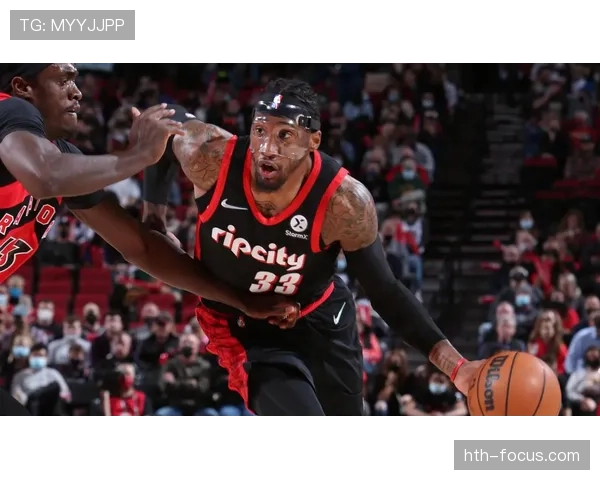 埃斯帕尼奥尔点球英雄闪耀赛场，关键表现助球队逆转局势