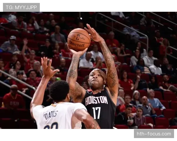 安东尼·戴维斯挡拆制造错位拉开内线防守提升得分效率