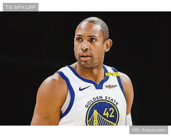 艾尔·霍福德内线策应提升挡拆效率显著拉开对手防线