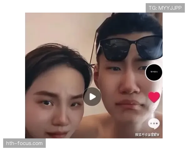 韦世豪又在场边摔水瓶了，这脾气是真改不了还是故意立人设？